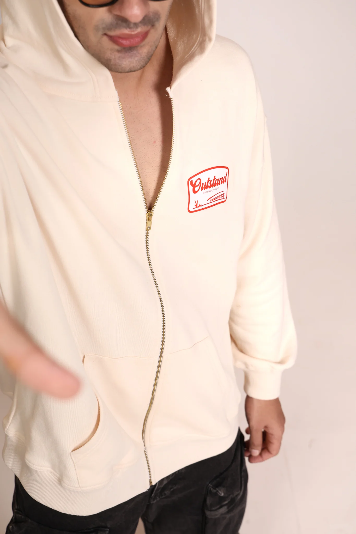 Outstand Zipper Hoodie - Image 5